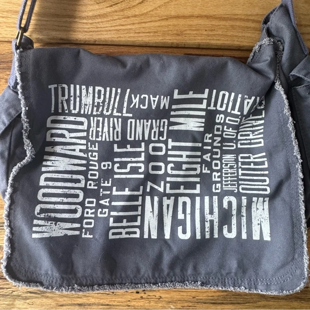 Authentic Pigment Detroit Messenger Bag Blue/Gray Cotton Crossbody Michigan